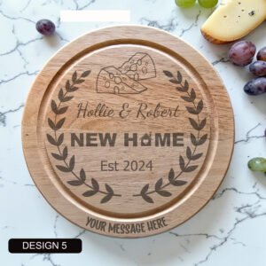 Beech Cheeseboard With Tools - Image 6